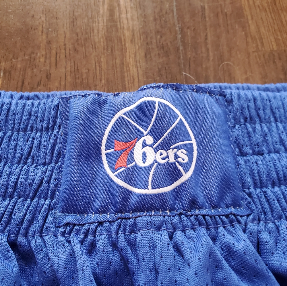 Philadelphia 76'ers - Picture 5 of 8